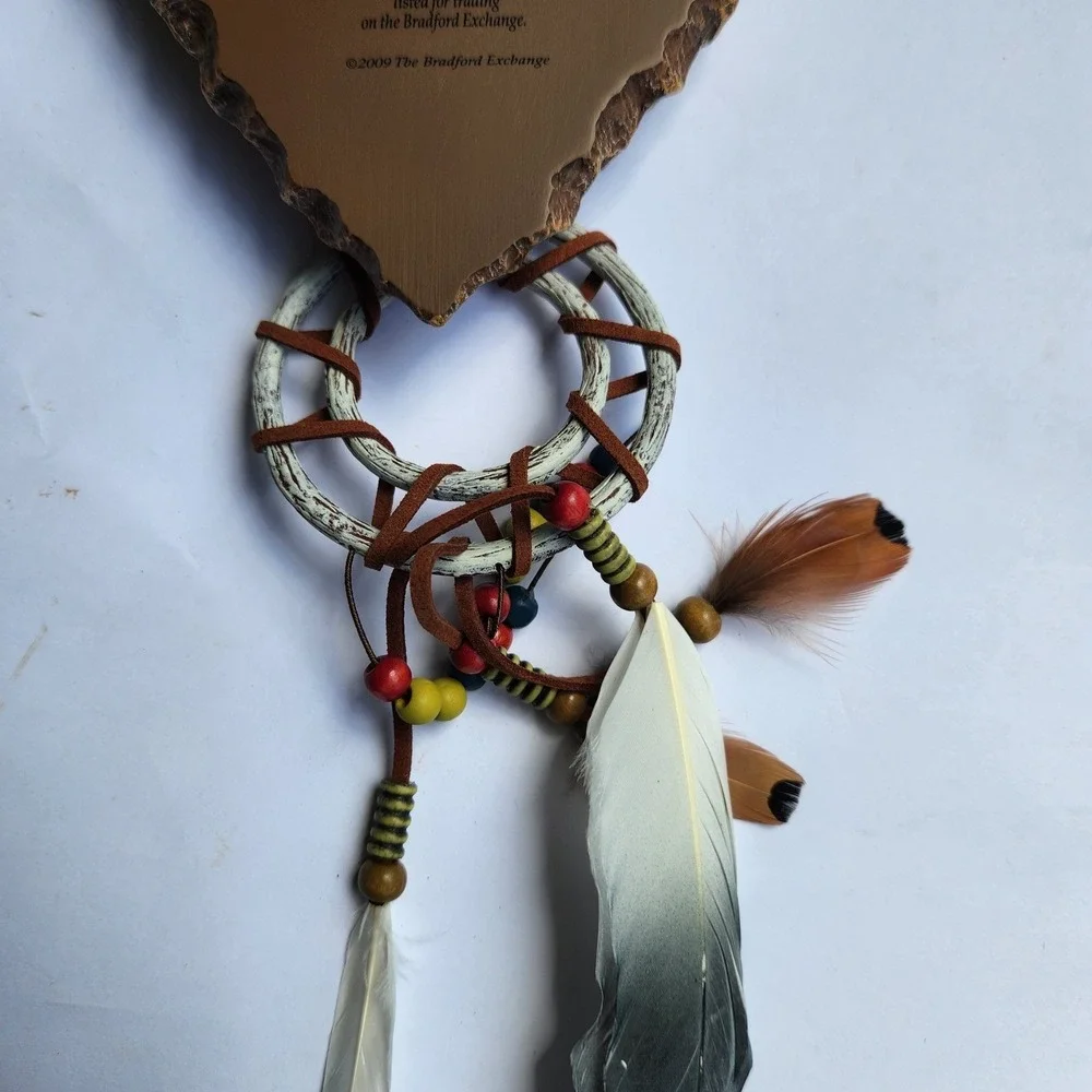 Bradford Exchange Noble Leader Wolf Arrowhead Plaque Spirit of the Pack 2009